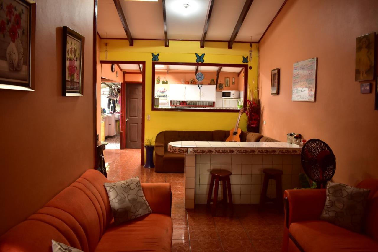 Casa Quepos Hotel Екстериор снимка