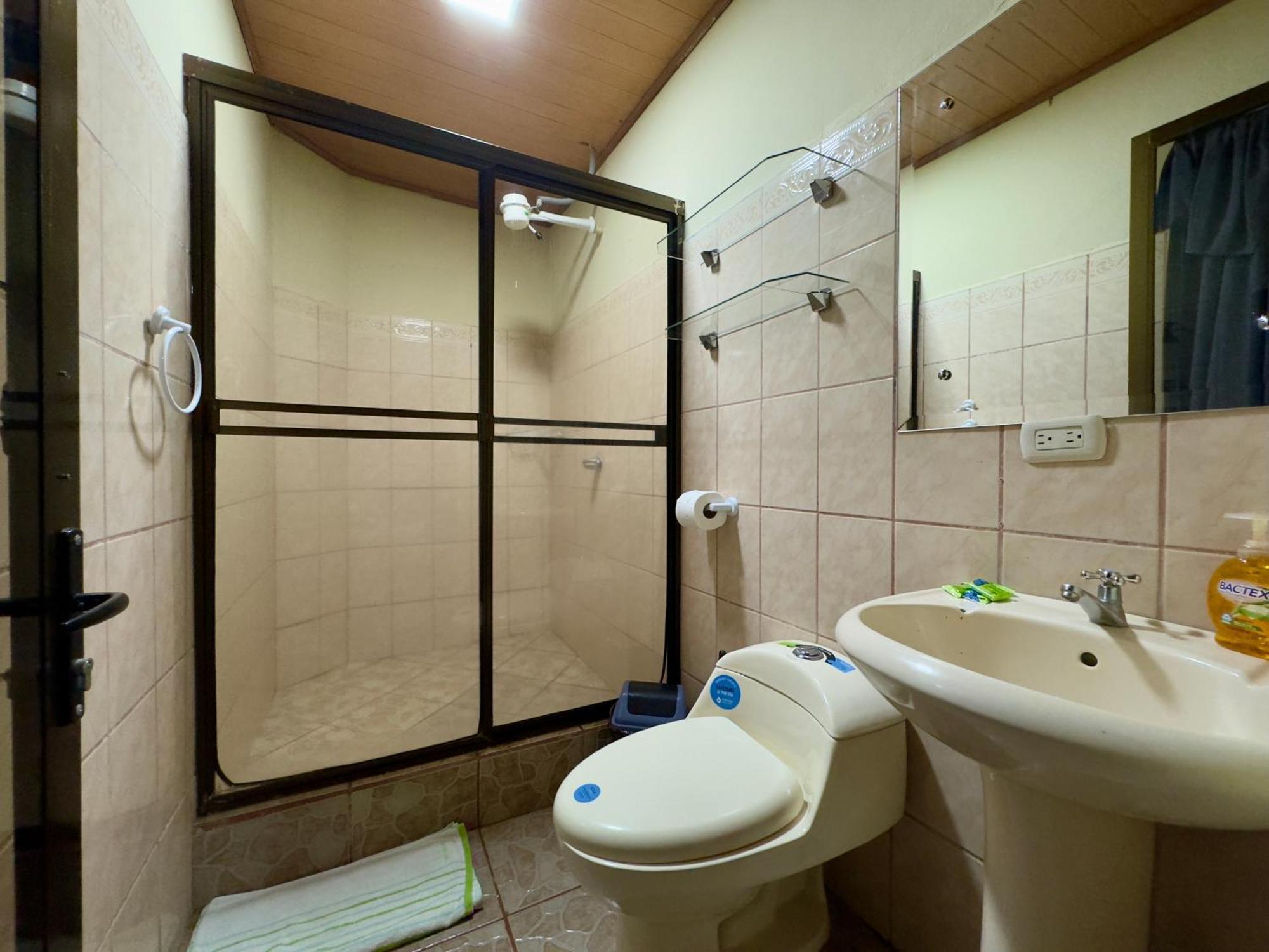 Casa Quepos Hotel Екстериор снимка